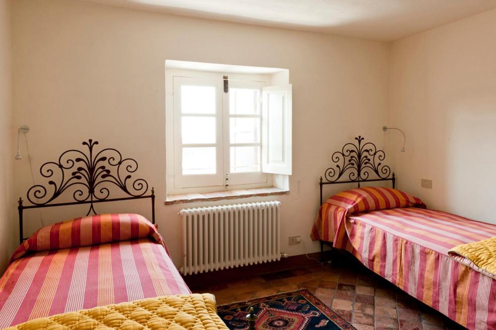 Castello Di Rocca Grimalda Guest House Exterior photo